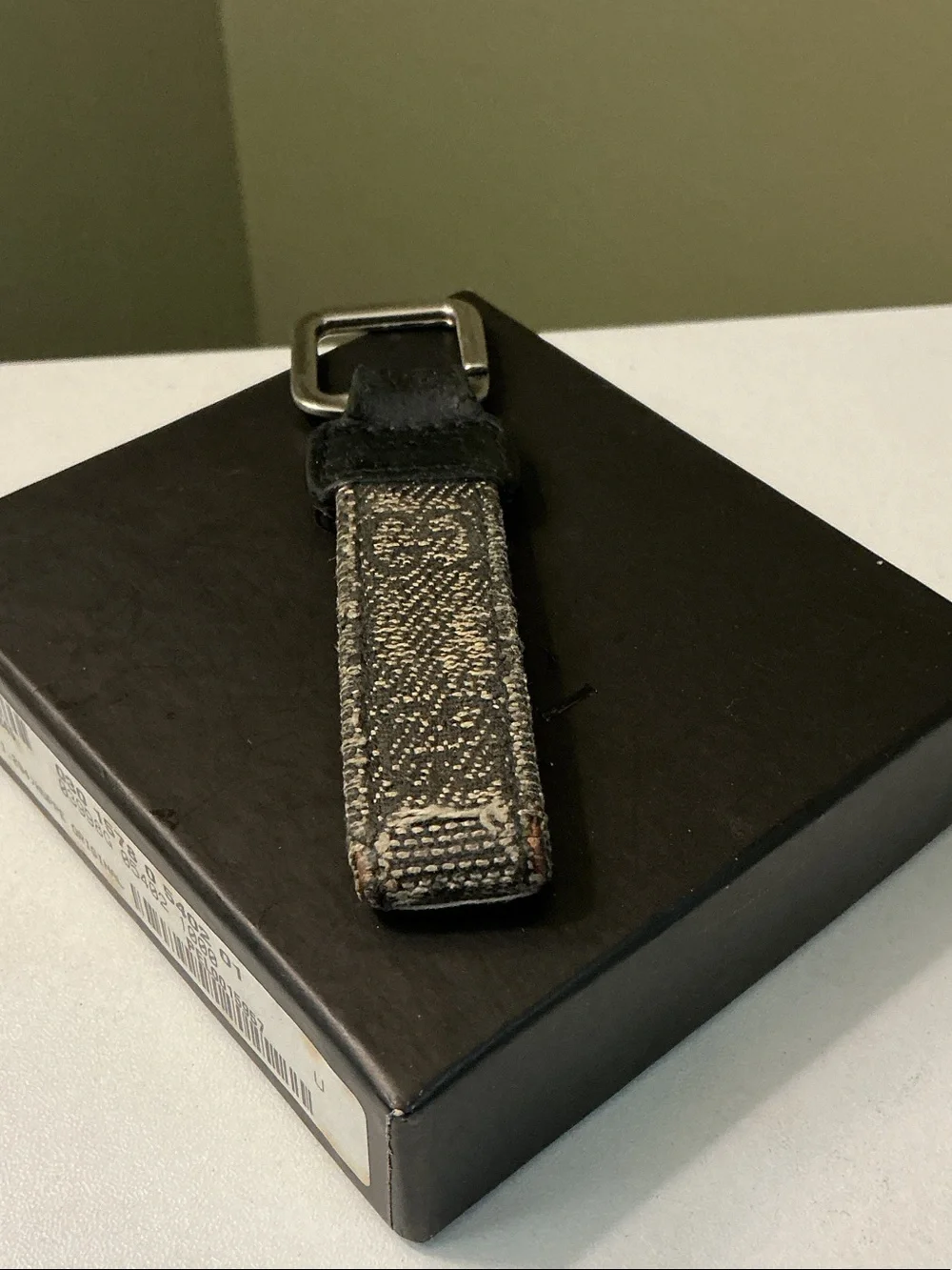 Gucci GG Supreme Black Monogram Key Strap Silvertone Metal Ring with Box Keyring